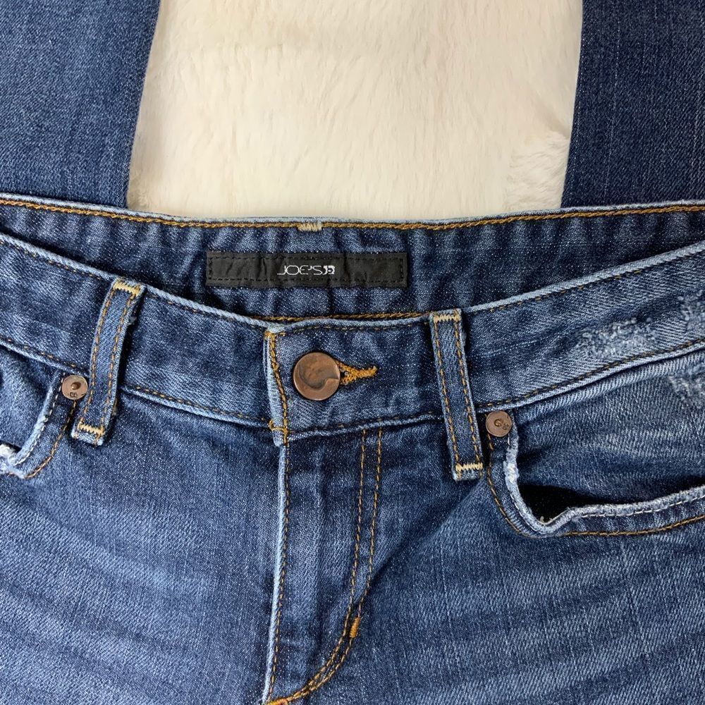 Women’s Joe’s Ex-Lover cropped distressed jeans - Picture 4 of 6